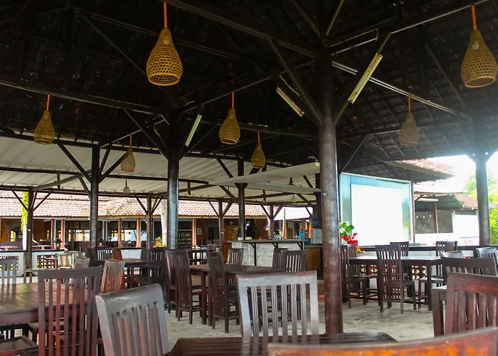 ホリデーパーク Soka Indah Restaurant & 3*